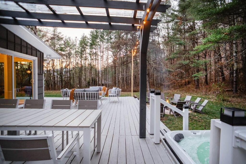 Prattvilla -Catskill -Mountain Escape 5 Bedroom ,3 Bath With Hot Tub Prattsville Εξωτερικό φωτογραφία